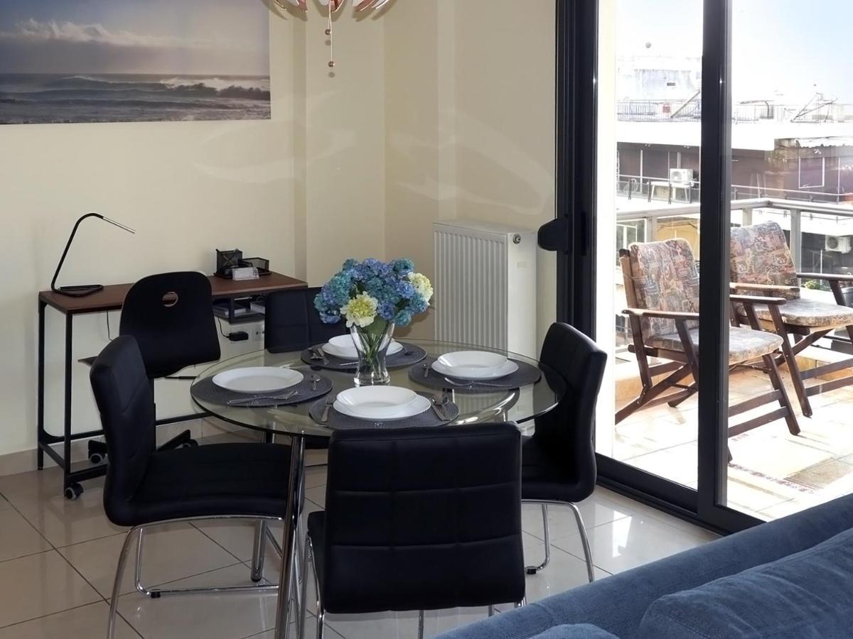 Seafront Family Apartment & Free Parking, The Cruiseflat Thessaloniki Exterior photo