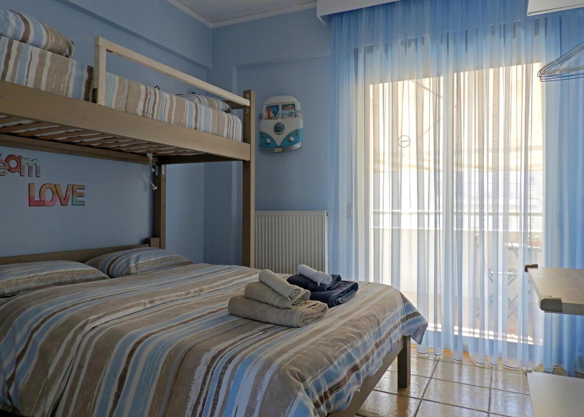 Seafront Family Apartment & Free Parking, The Cruiseflat Thessaloniki Exterior photo